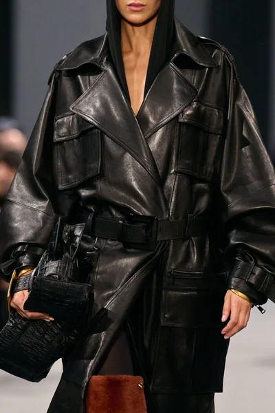Look 57